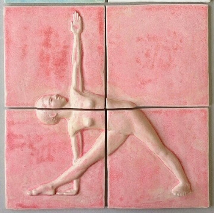 yogaskulptur_utthita_trikonasana.jpg